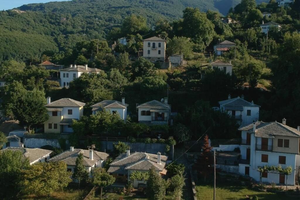Deja Blue Villa Mourésion Екстериор снимка