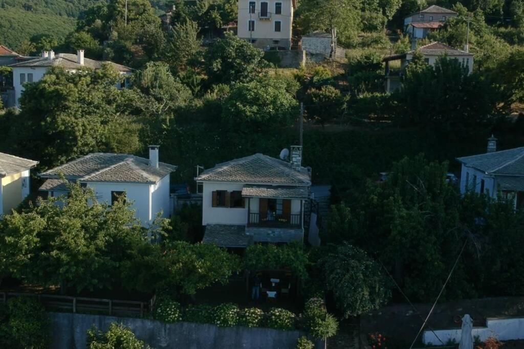 Deja Blue Villa Mourésion Екстериор снимка